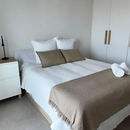 Moderno Apartamento Con Piscina Y Tenis Apartment